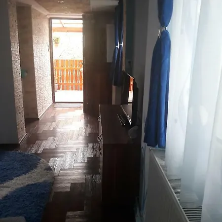 Jaky Cu Terasa * Брашов